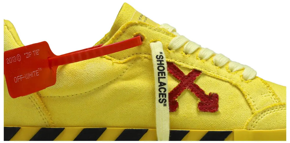 Off-White (*shipping included*) Sneaker 'Yellow Red' Size 42