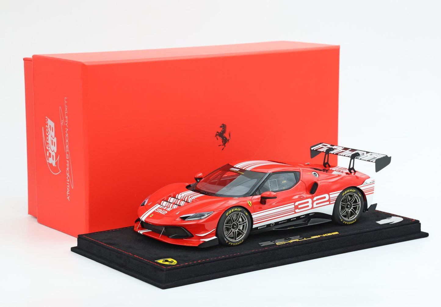 BBR * shipping included * Ferrari 296 Challenge Launch Version 1/18 P18242