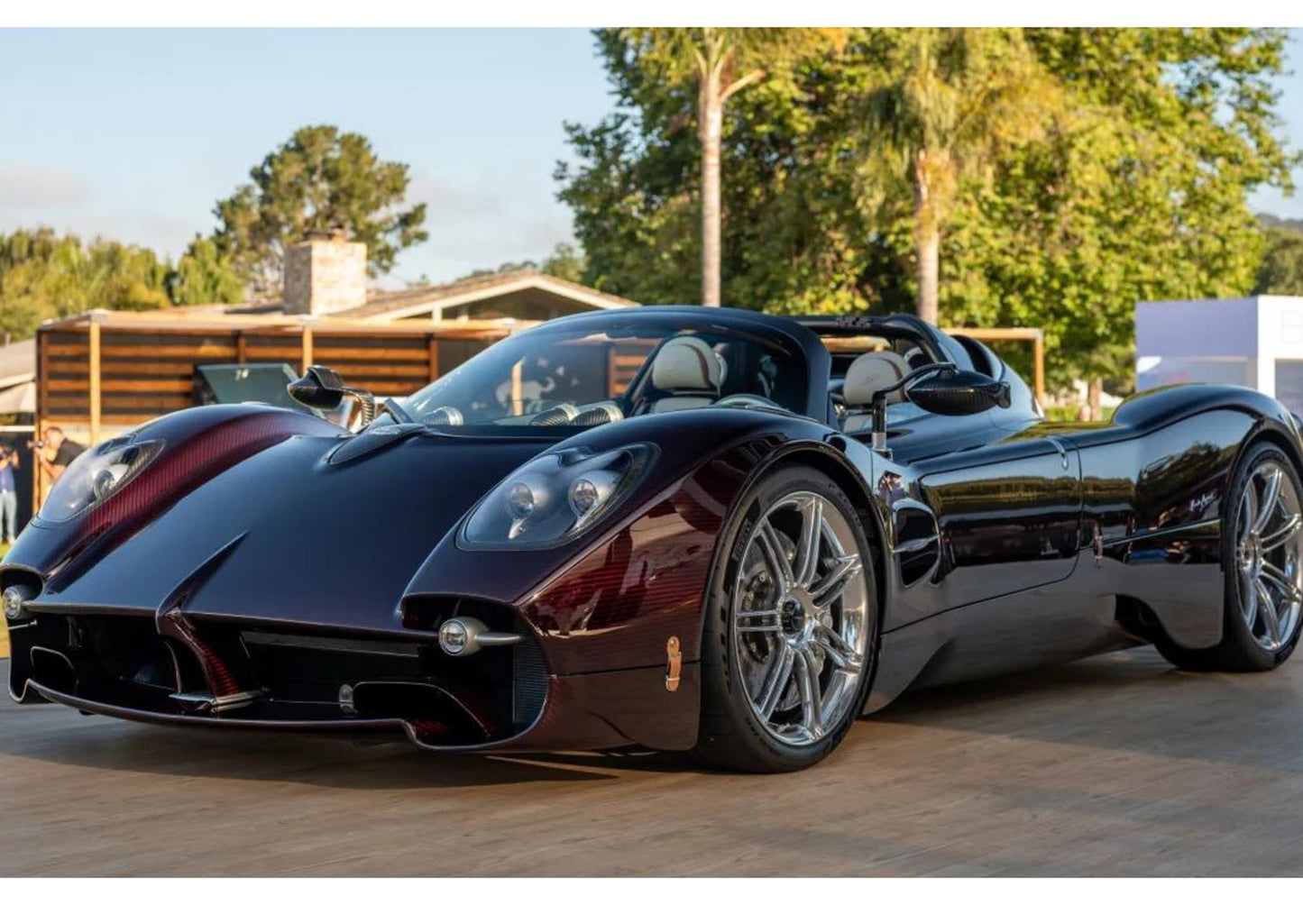 BBR *POSTAGE INCLUDED* Pagani Utopia roadster full carbon red 1/18 P18245A Pre-Order