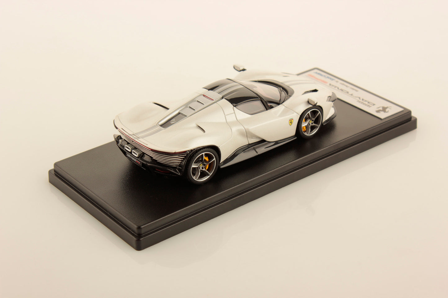 Looksmart *SPEDIZIONE INCLUSA* LS535B Ferrari Daytona SP3 Tetto Chiuso SPEDIZIONE GRATUITA 1:43