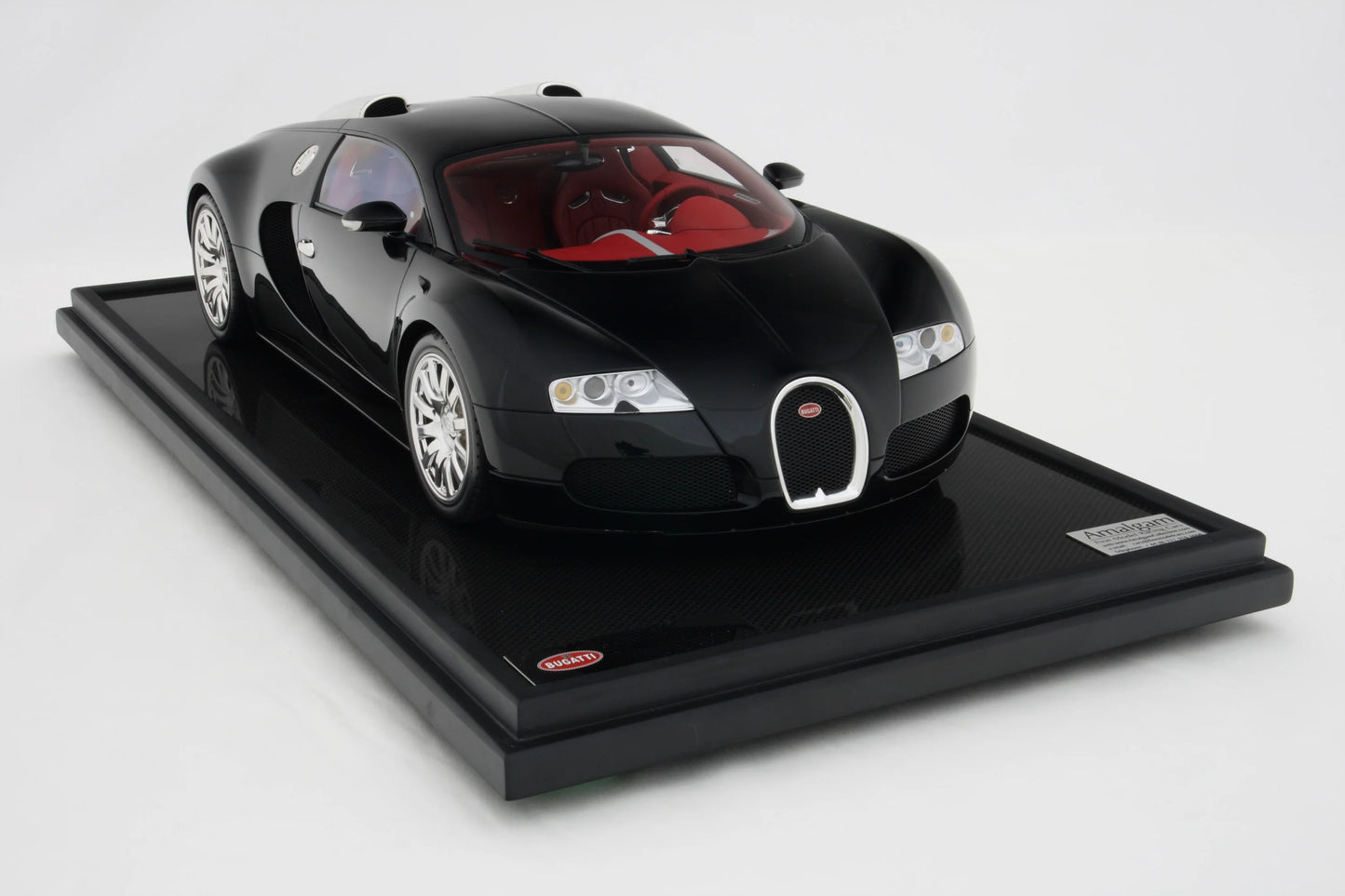 Amalgam Bugatti Veyron (2005) | Limited Edition 1:8 SCALE