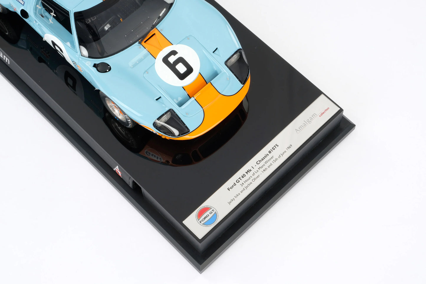 Amalgam Ford GT40 - 1969 Le Mans Winner 1:18 SCALE