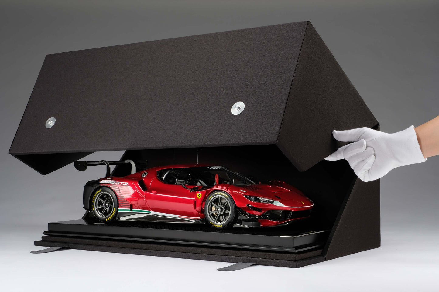 Amalgam Ferrari 296 GT3 | Limited Edition 1:8 SCALE