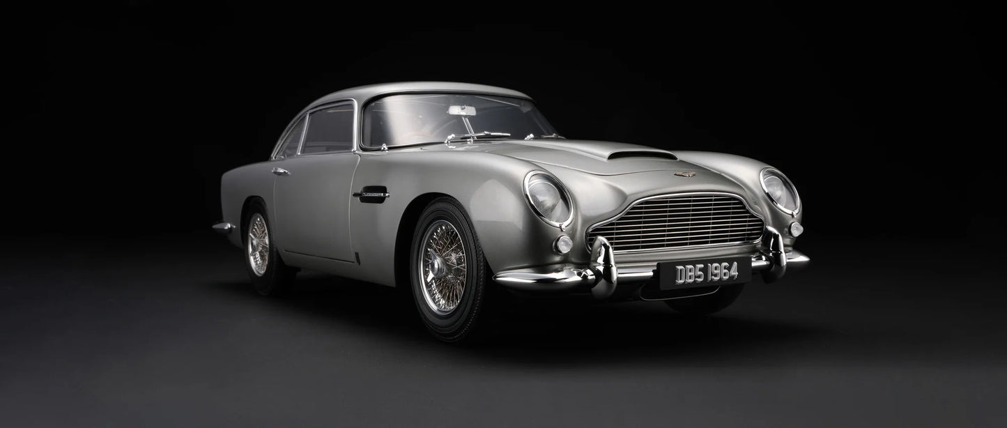 Amalgam Aston Martin DB5 Vantage (1964) | Limited Edition 1:8 SCALE