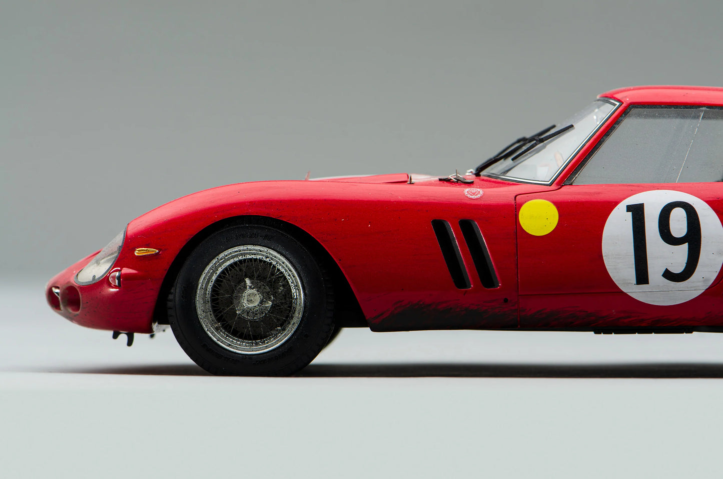 Amalgam Ferrari 250 GTO - 3705GT - 1962 Le Mans Class Winner - Race Weathered 1:18 SCALE