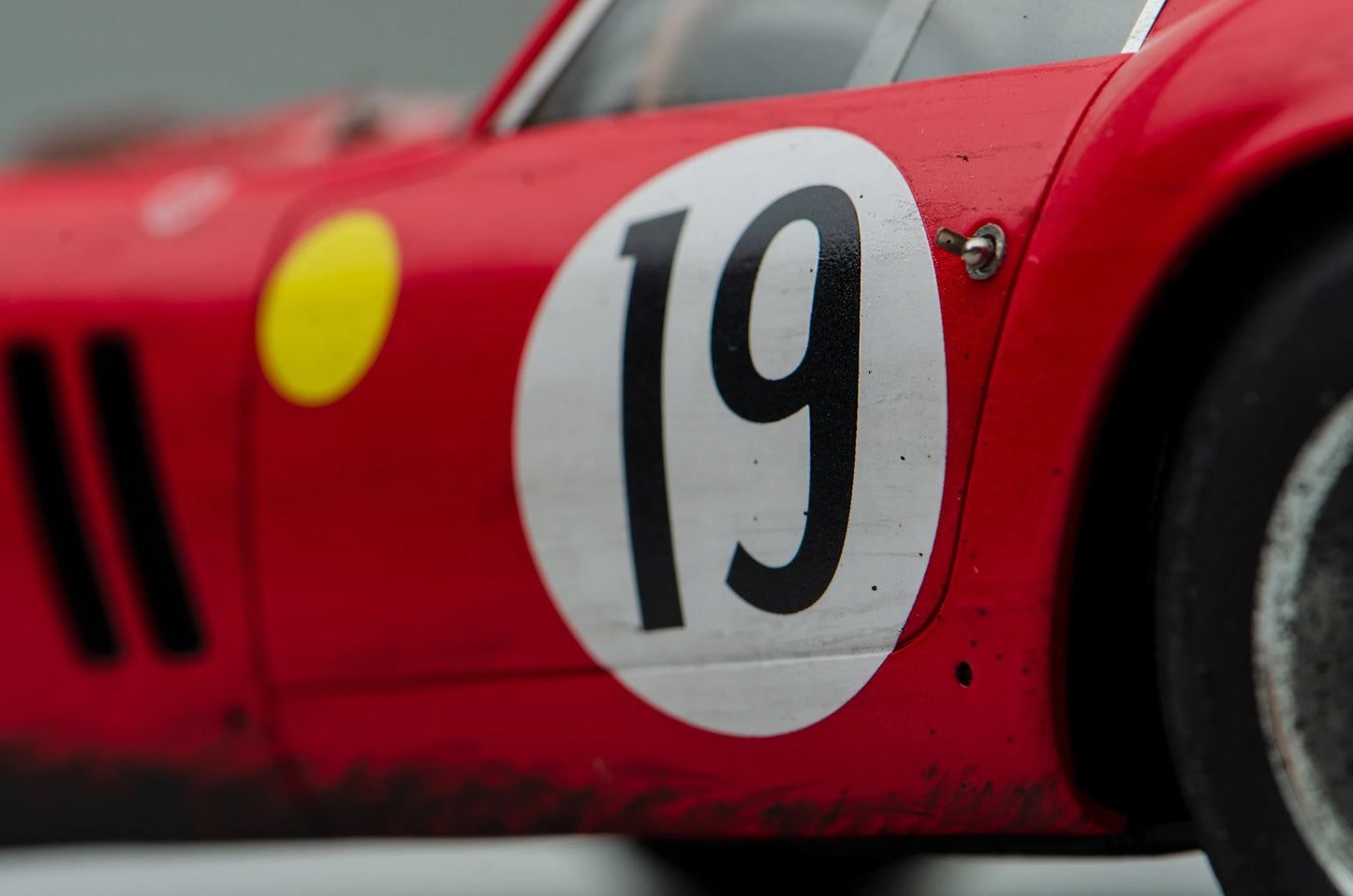 Amalgam Ferrari 250 GTO - 3705GT - 1962 Le Mans Class Winner - Race Weathered 1:18 SCALE