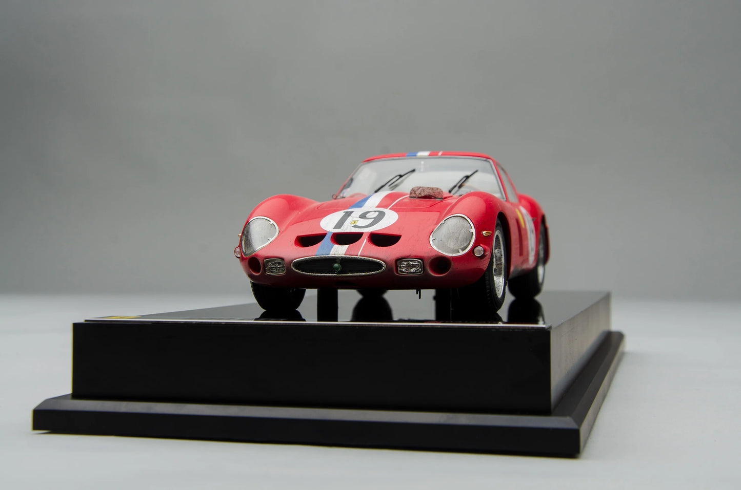 Amalgam Ferrari 250 GTO - 3705GT - 1962 Le Mans Class Winner - Race Weathered 1:18 SCALE