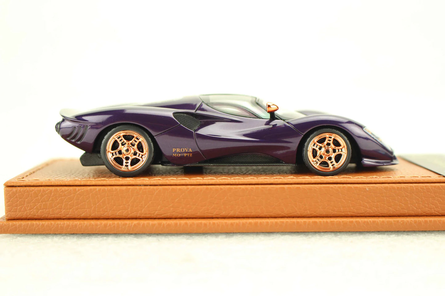 Peako Model 1/43 De Tomaso P72 2020 Purple Metallic Limited 100 pcs