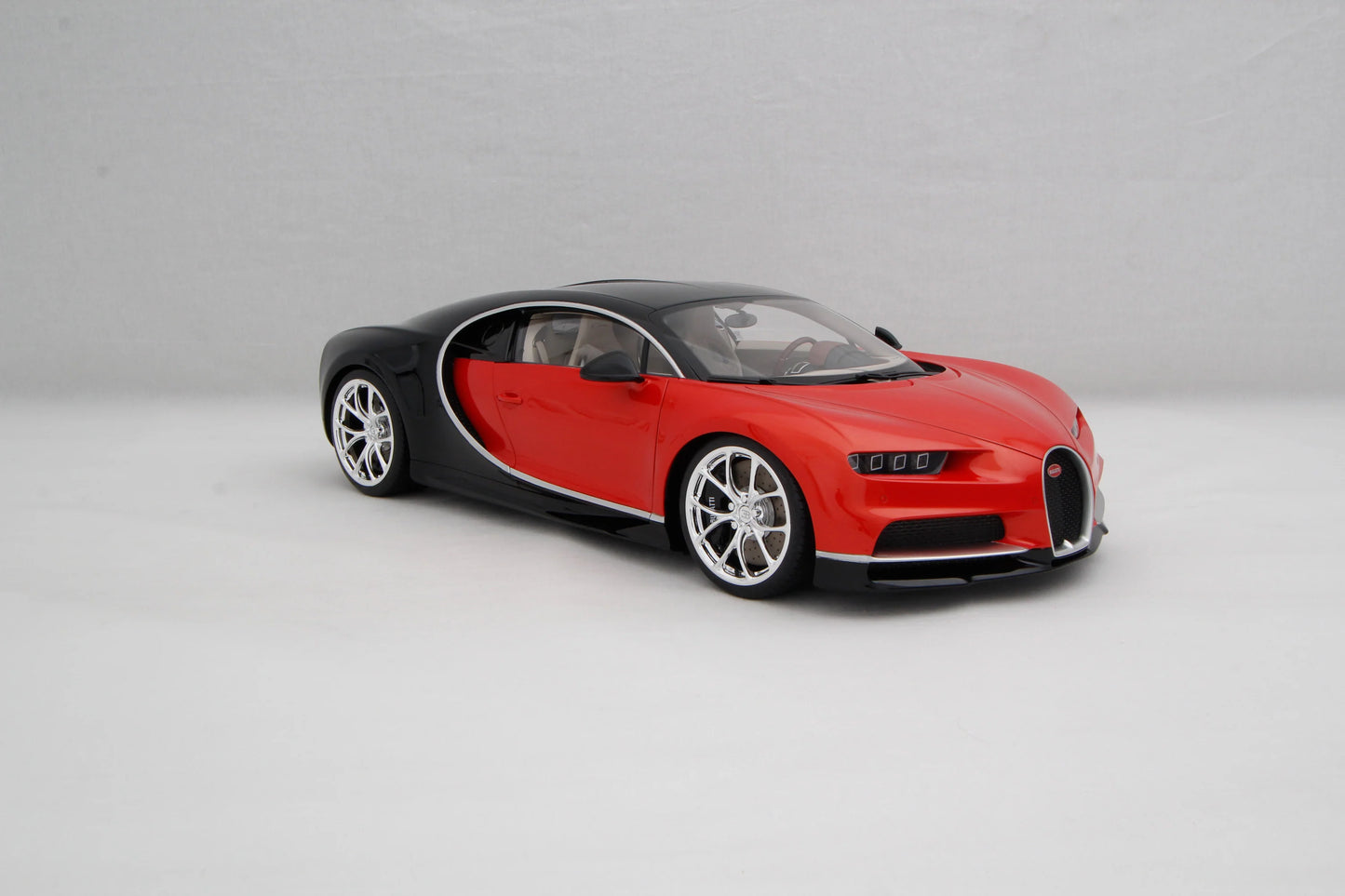 Amalgam Bugatti Chiron - Tailor Made 1:8 SCALE