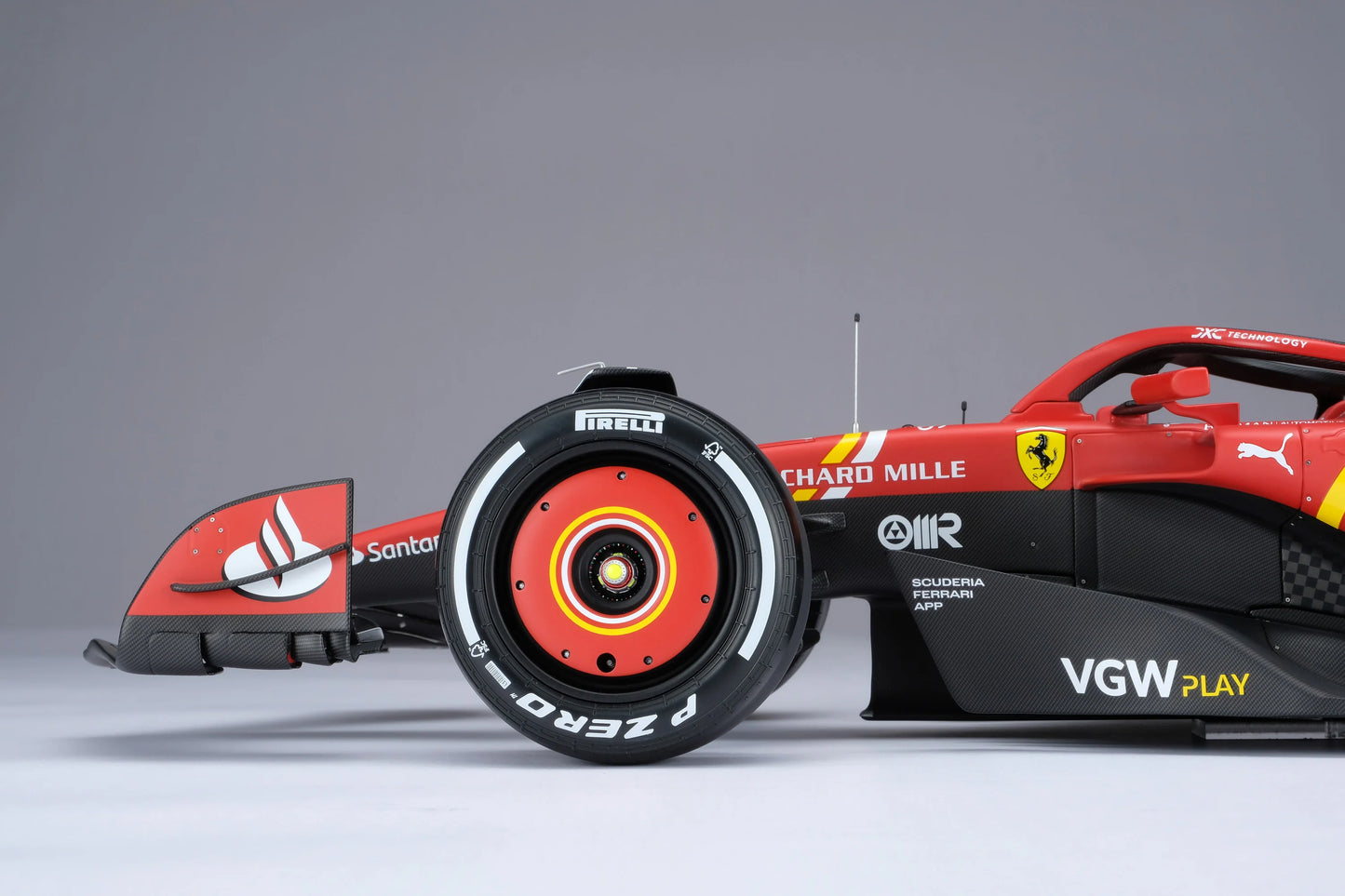 Amalgam Ferrari SF-24 - 2024 Australian Grand Prix | Charles Leclerc #16 1:8 SCALE