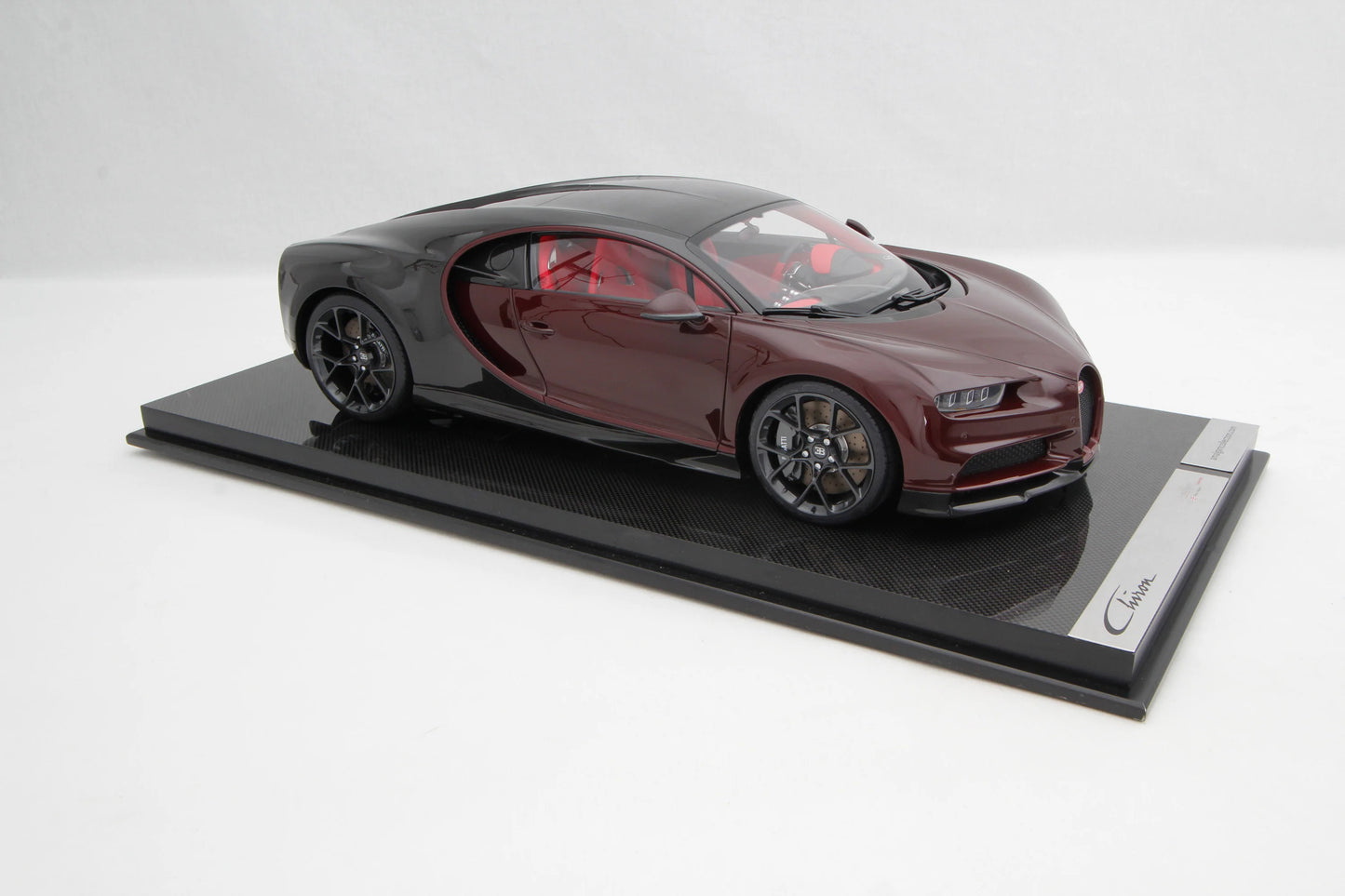 Amalgam Bugatti Chiron - Tailor Made 1:8 SCALE