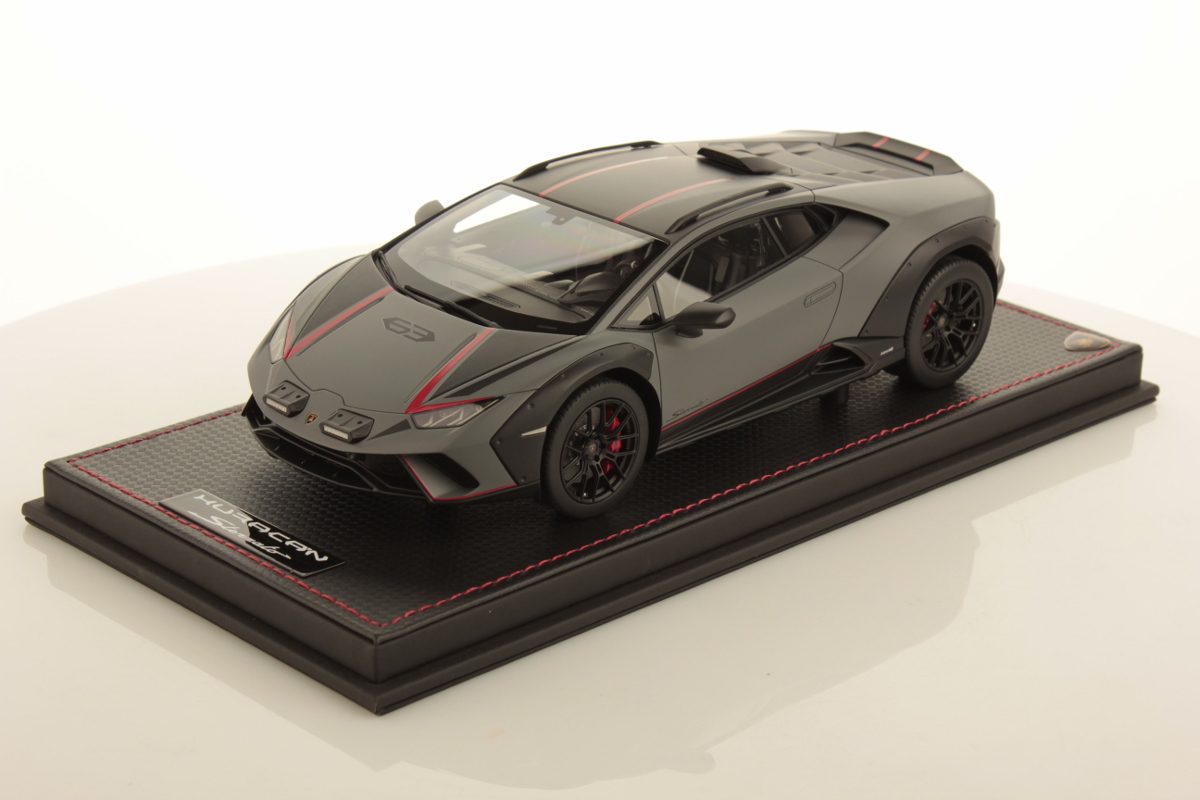 MR Collection Lamborghini Huracàn Sterrato 1:18 LAMBO057F Grigio Vulcano