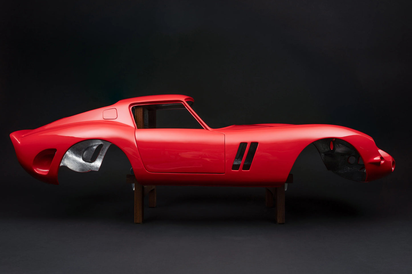 Amalgam Ferrari 250 GTO - Painted Aluminium Body Replica | Red Painted Finish 1:4 SCALE