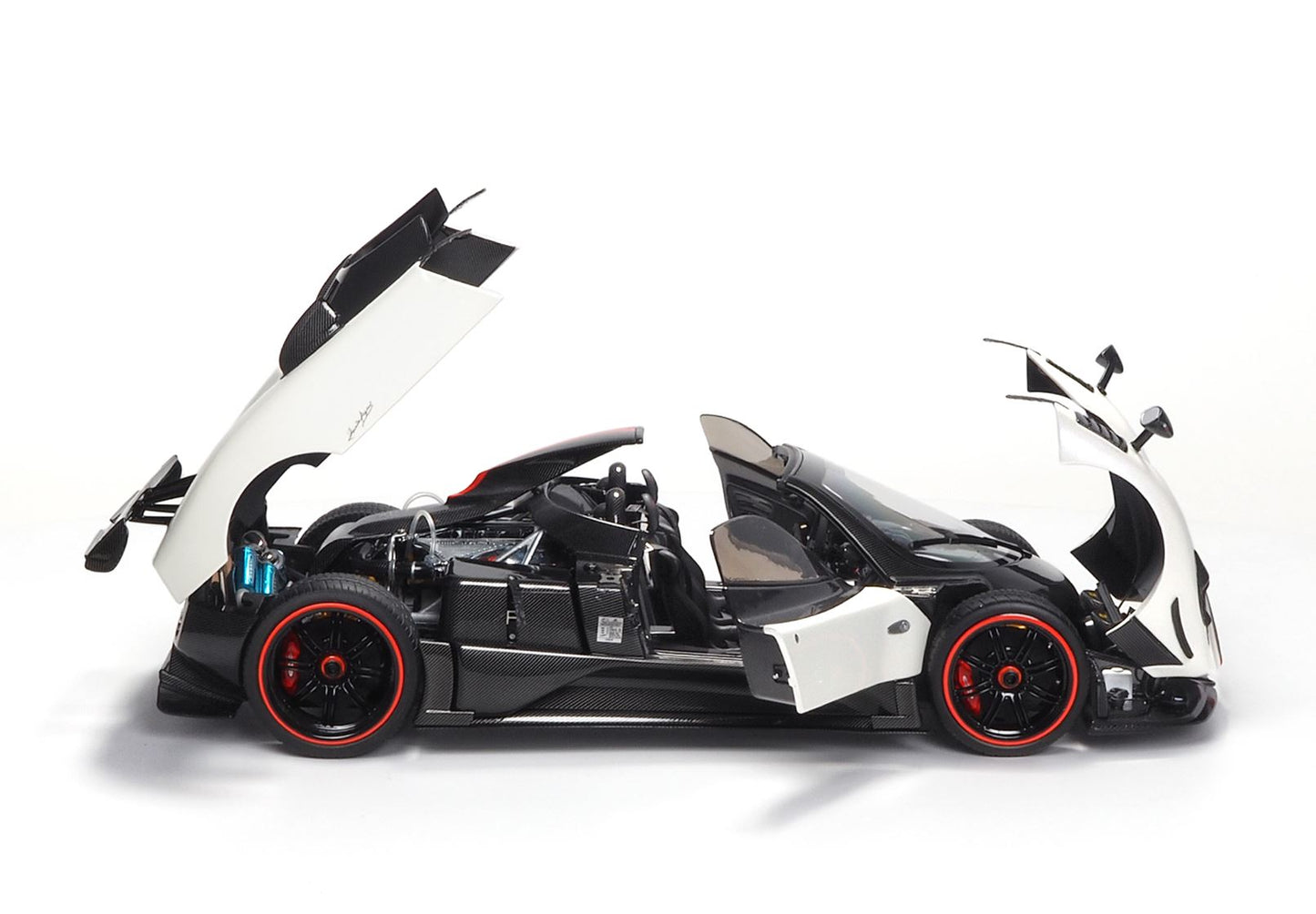 Pagani Zonda cinque Roadster diecast full open Bianco Benny - BASIC PACK 1/18 850611001