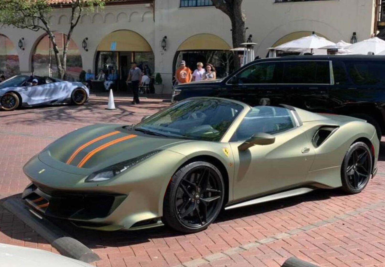 BBR *POSTAGE INCLUDED* Ferrari 488 Pista Spider Open roof Verde
