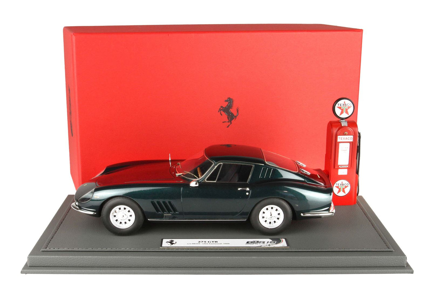 BBR Ferrari 275 GTB Personal Clint Eastwood with Texaco petrol pump 1/18 BBR1823T