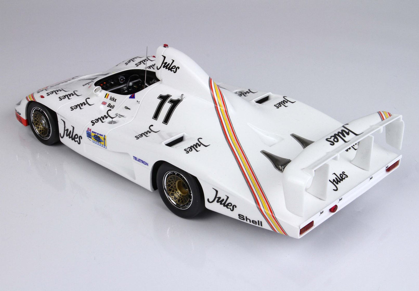 BBR Porsche 936/81 Turbo 24 H. Le Mans 1981 Bell- Ickx N° 11 winner red base 1/18 BBRC1853ST