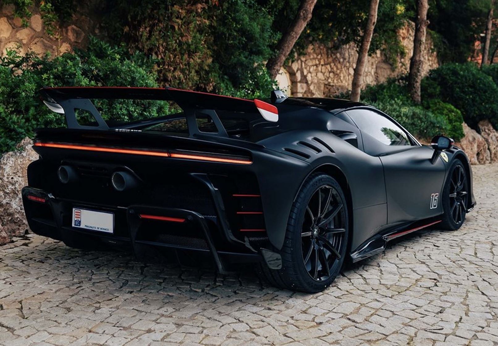BBR *POSTAGE INCLUDED* Ferrari SF90 XX Stradale #16 Matt black 1