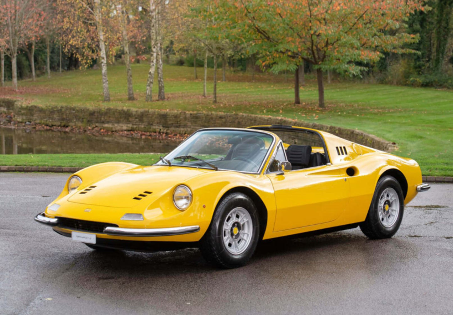 BBR *POSTAGE INCLUDED*Ferrari Dino 246 GTS 1972 Giallo Modena - Black 1/18 P18152D Pre-Order