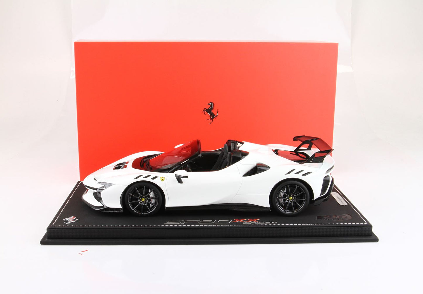 BBR Ferrari SF90 XX Spider White Cervino - white brakes 1/18 P18238L1