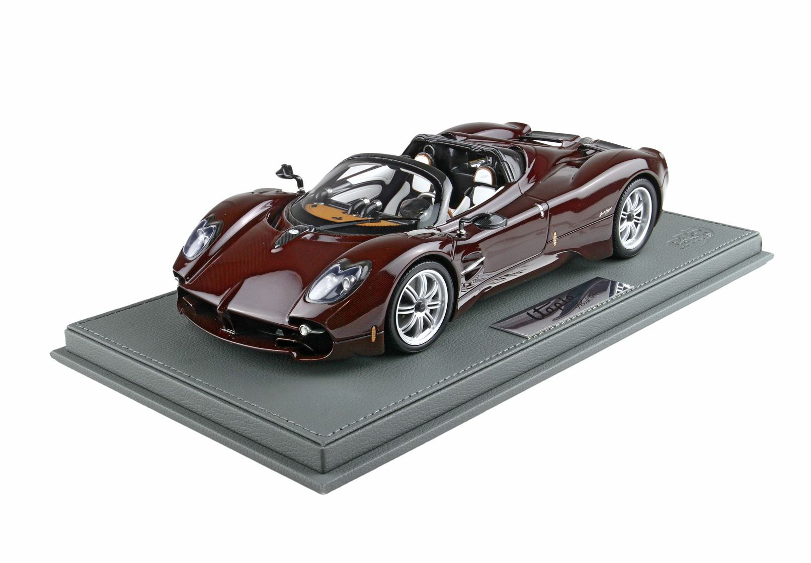 BBR Pagani Utopia roadster full carbon red 1/18