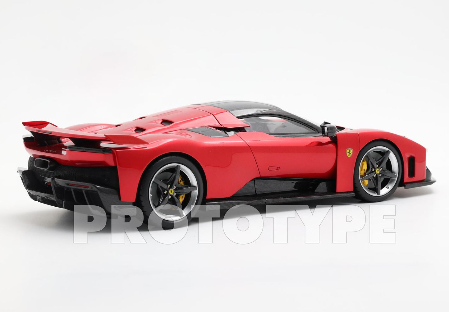 BBR *POSTAGE INCLUDED* Ferrari F80 carbon optional Rosso Supercar - bicolor wheels silver and carbon 1/18 P18253H Pre-Order