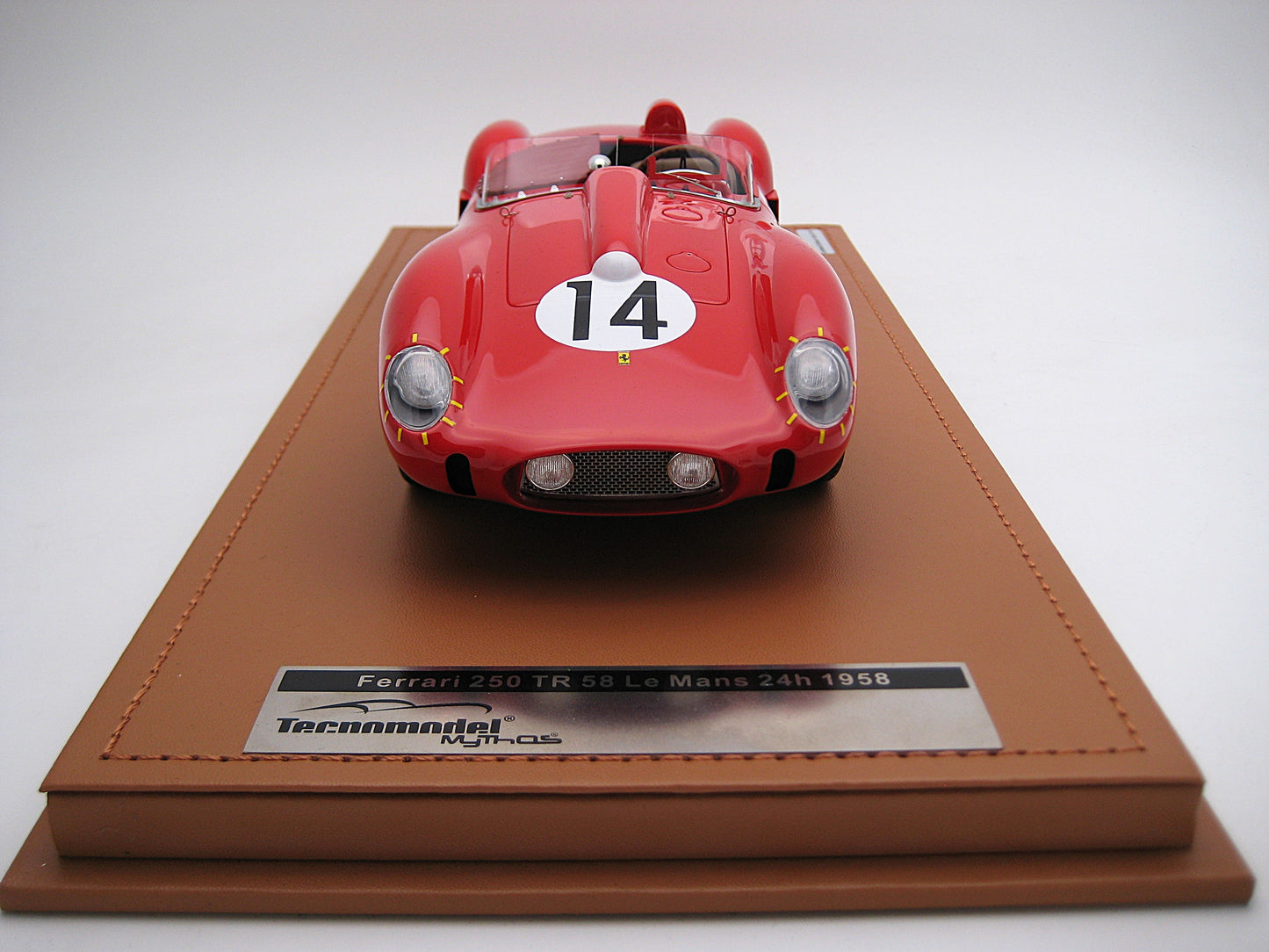 Tecnomodel TM18-260B Ferrari 250 TR 58 Le Mans 24h 1958  #14 Winner O.Gendebien - P.Hill 1/18