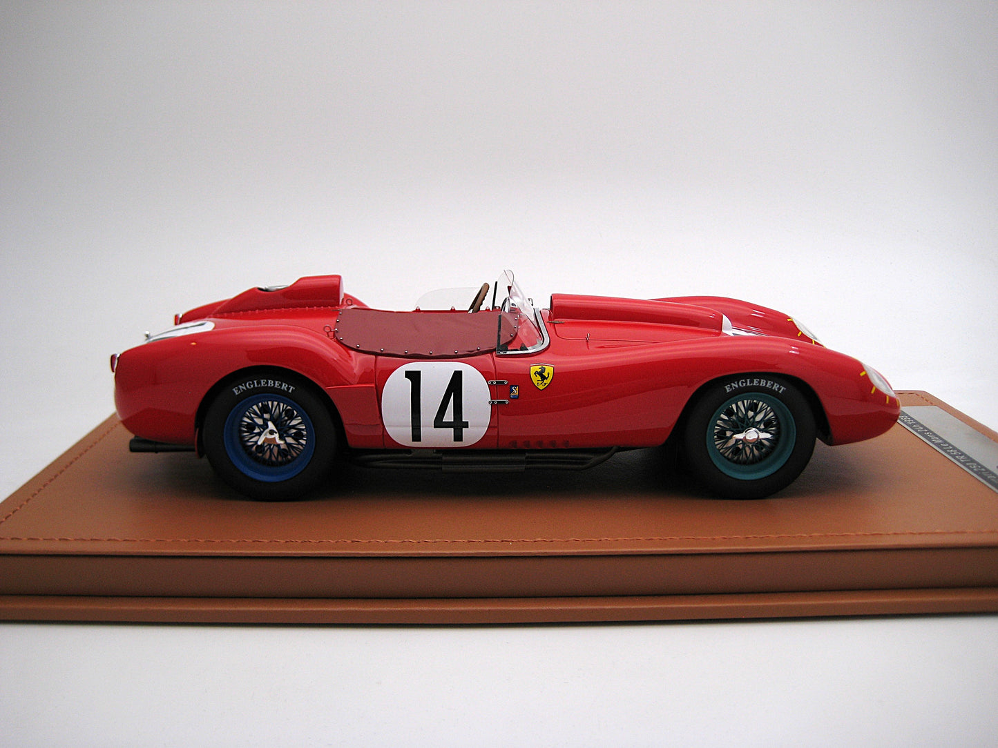 Tecnomodel TM18-260B Ferrari 250 TR 58 Le Mans 24h 1958  #14 Winner O.Gendebien - P.Hill 1/18