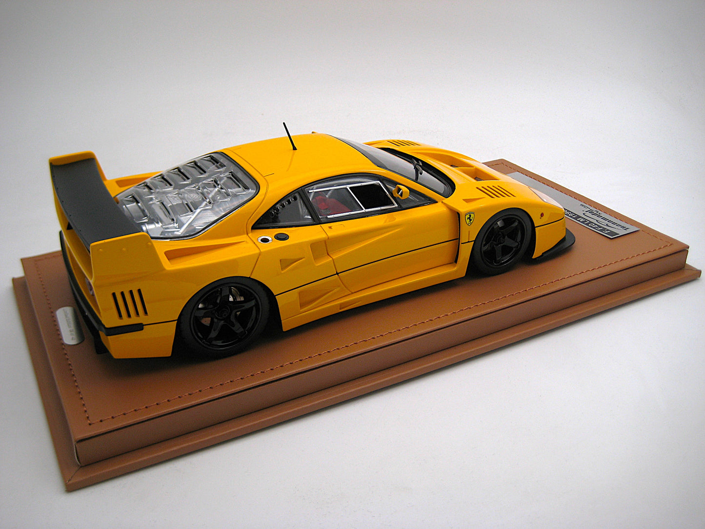 Tecnomodel Ferrari F40 LM 1996  Press version Modena Yellow  with 5 spoke silver rims  1/18