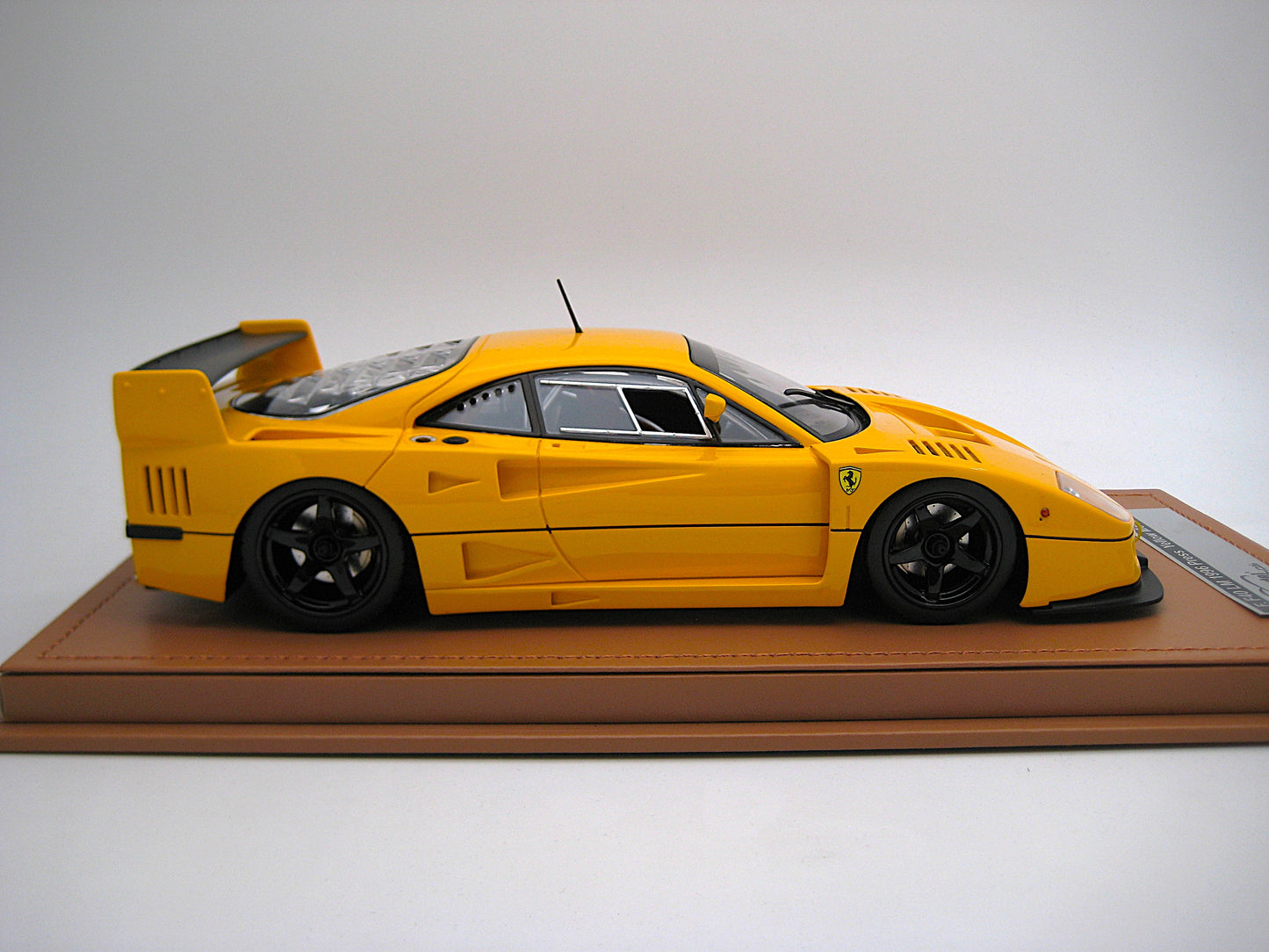 Tecnomodel Ferrari F40 LM 1996  Press version Modena Yellow  with 5 spoke silver rims  1/18