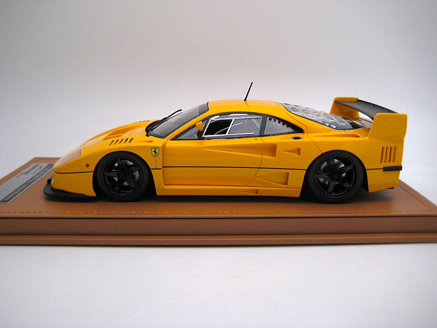 Tecnomodel Ferrari F40 LM 1996  Press version Modena Yellow  with 5 spoke silver rims  1/18