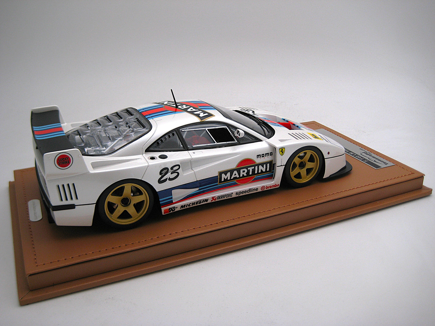 Tecnomodel TM18-286U Ferrari F40 LM 1996 White  Martini 5 Spoke Gold Rims 1/18