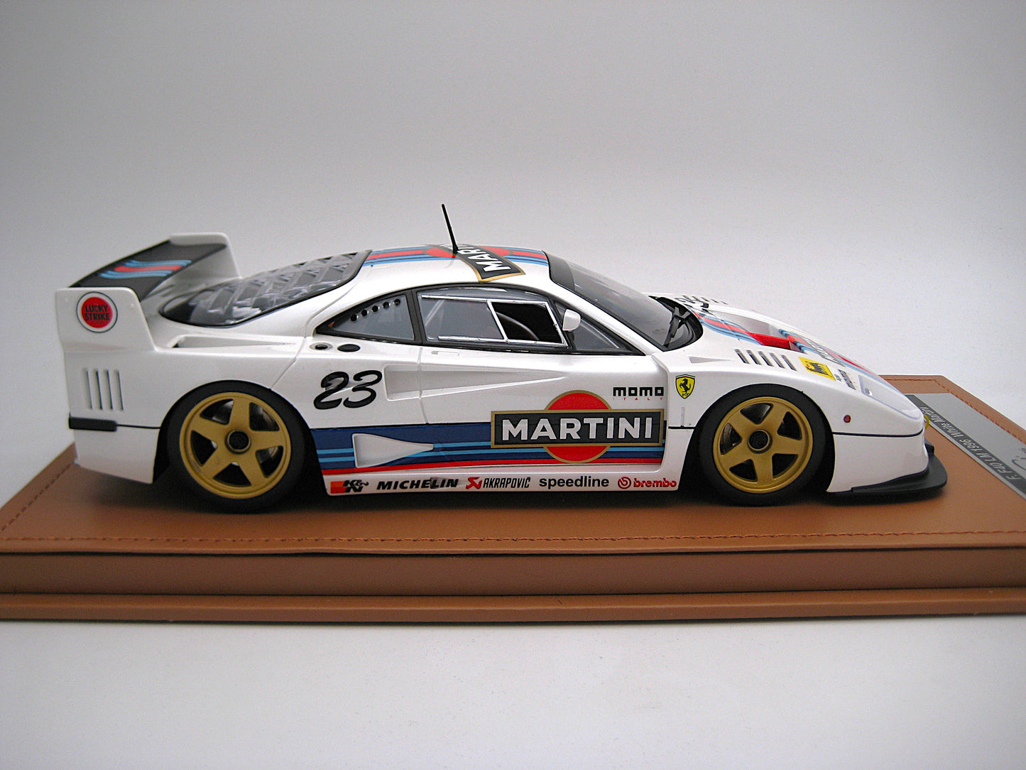 Tecnomodel TM18-286U Ferrari F40 LM 1996 White  Martini 5 Spoke Gold Rims 1/18