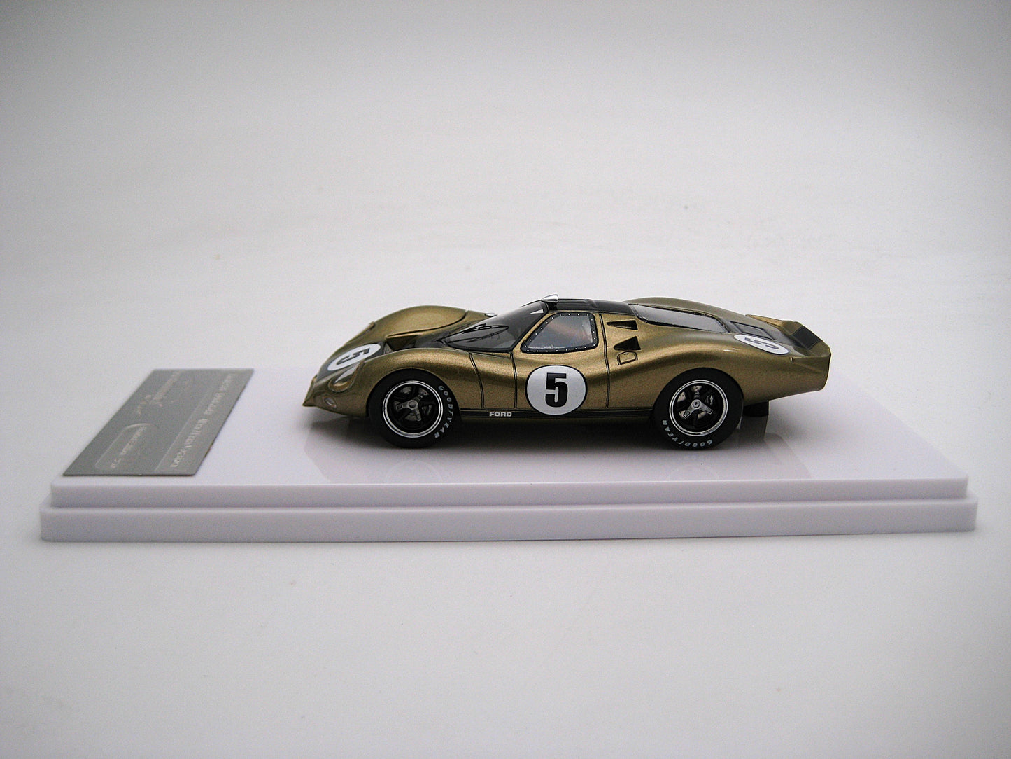 Tecnomodel TM43-31E Ford P68 press version 1968 Gold Limited  Edition Alan Mann 1/43