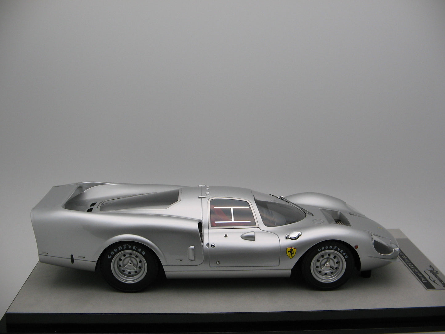 Tecnomodel TM18-255C Ferrari 365 P2/3 Drogo, press 1967 Aluminum Body Shell 1/18