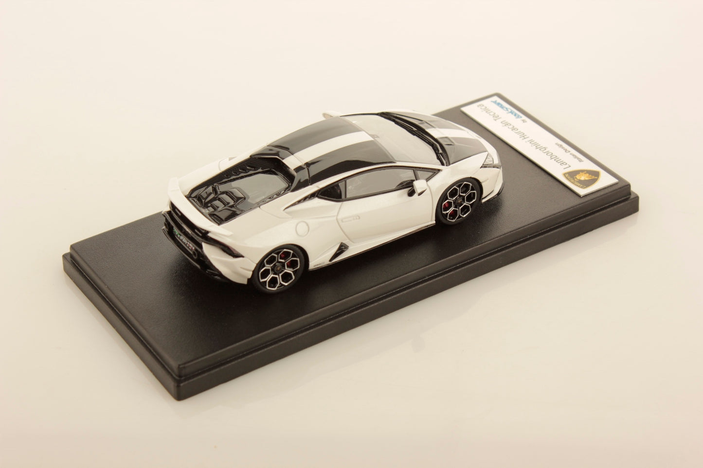 Looksmart LS536E Lamborghini Huracán Tecnica 1:43