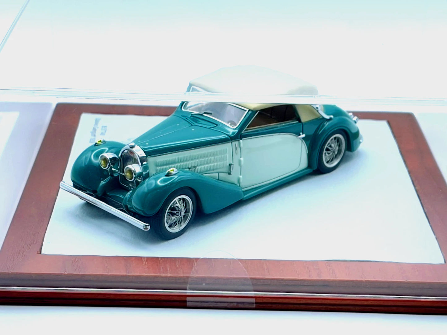 Ilario Chromes Bugatti Stelvio Gangloff B57740 1939 CHRO02 Postage paid